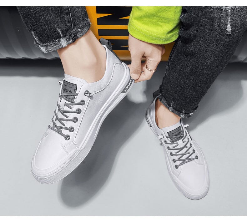 Tennis Shoes Vargard & Co.