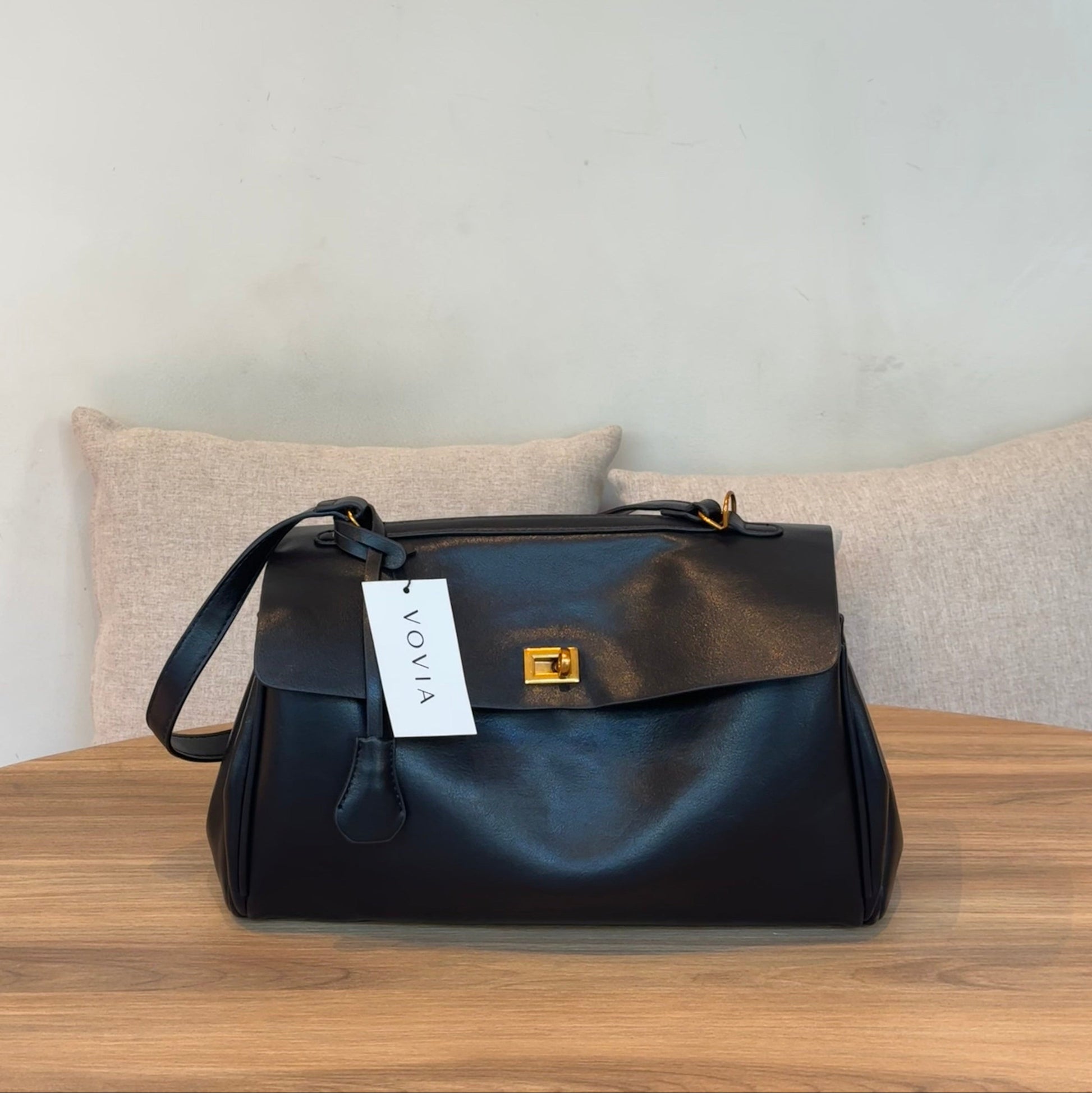 Ciara Vintage - Black