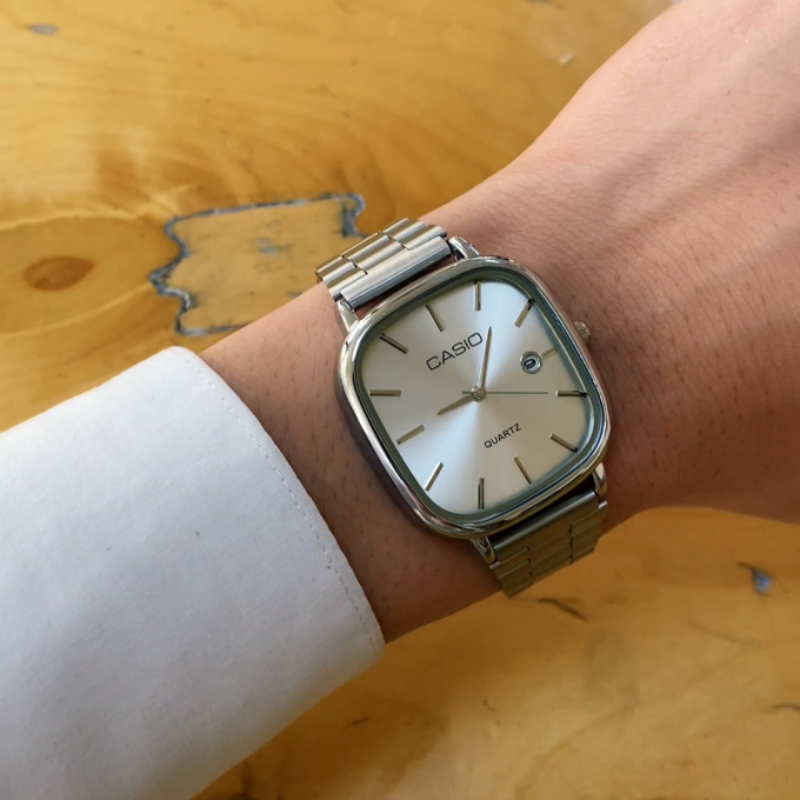 Vintage Quartz Watch™