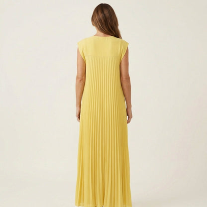Giovanna | Pleated Sleeveless Maxi Dress