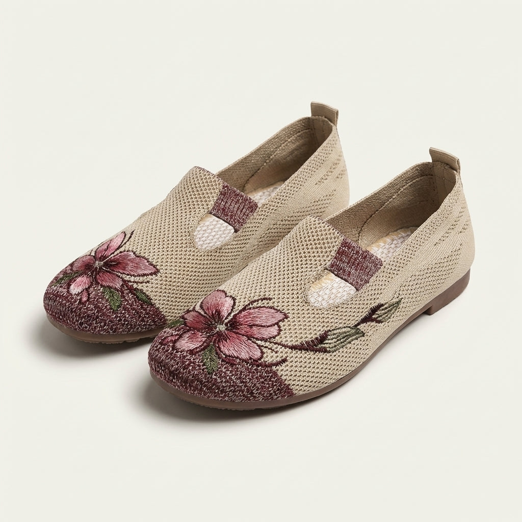 Zenaida | Embroidered Flat