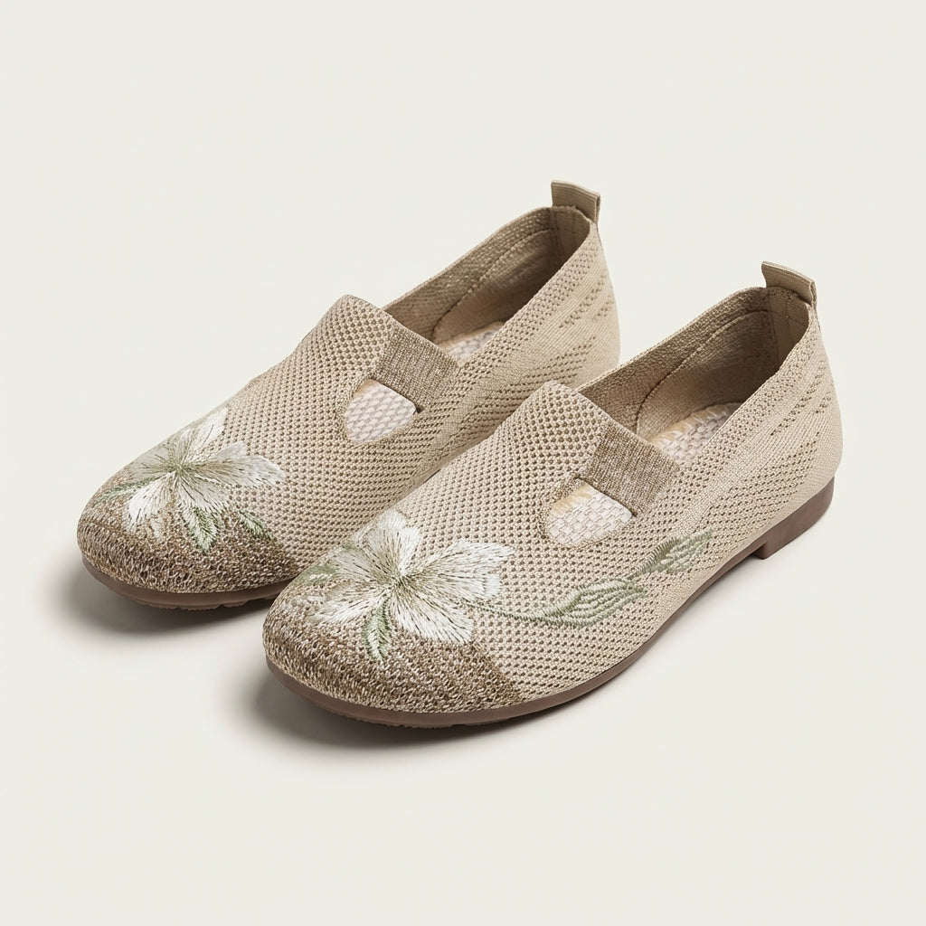 Zenaida | Embroidered Flat