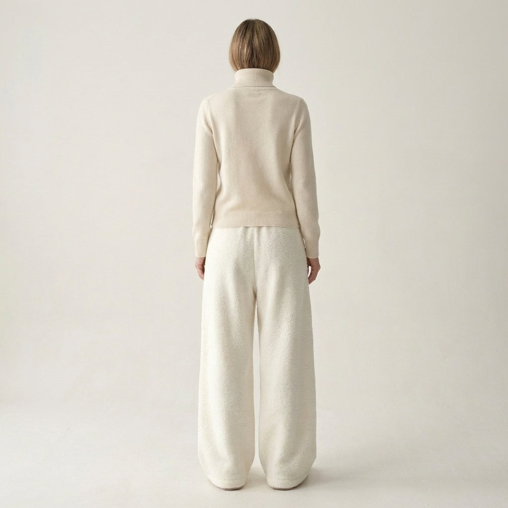 Emelda | Oversized Teddy Fleece Pants