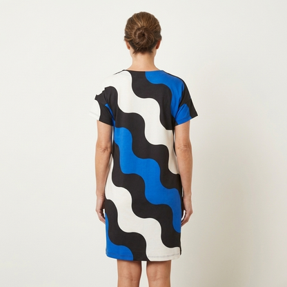Ciana | Bold Wave-Print V-Neck Short Sleeve Midi Dress
